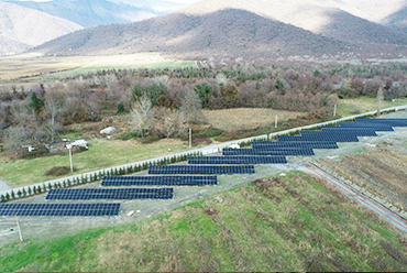 InfoLink는 전 세계 재생 에너지 성장이 Net-Zero Emission 목표를 향해 가속화될 것으로 예상한다고 예측합니다.